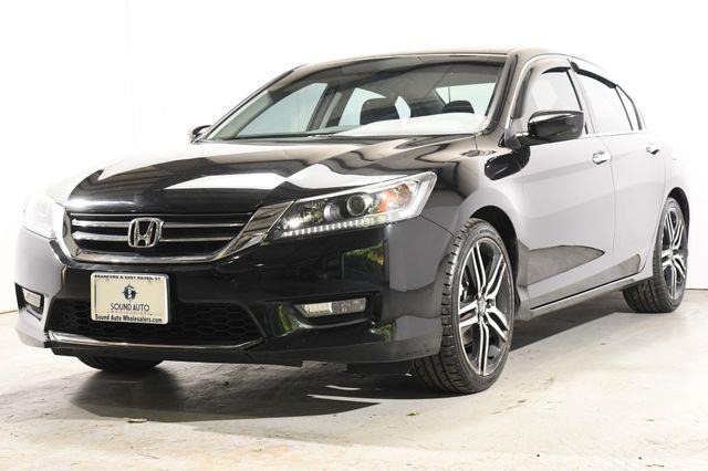 The 2014 Honda Accord Sport photos