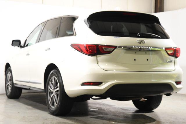 2016 Infiniti QX60 L photo