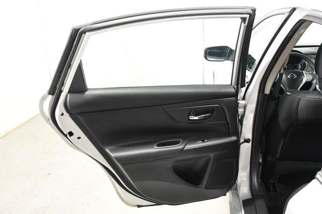 2016 Nissan Altima 2.5 S photo