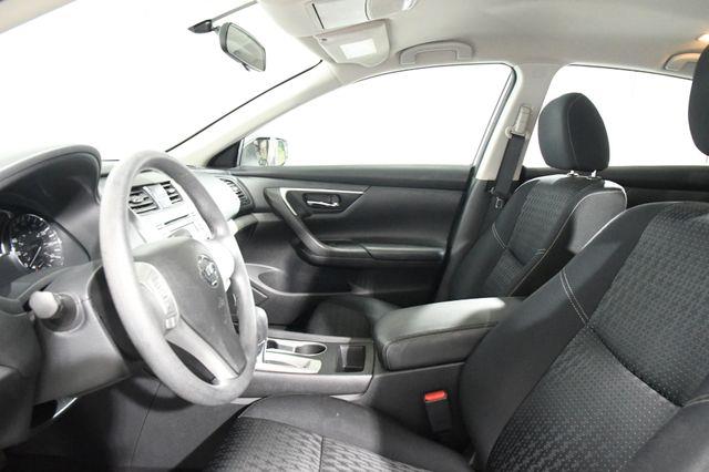 2016 Nissan Altima 2.5 S photo