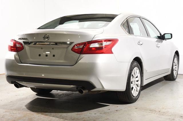 2016 Nissan Altima 2.5 S photo