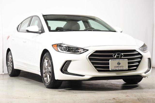 2017 Hyundai Elantra SE w/ Tech photo