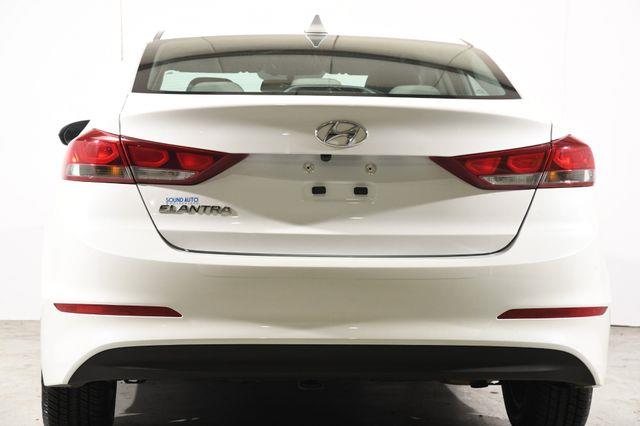 2017 Hyundai Elantra SE w/ Tech photo