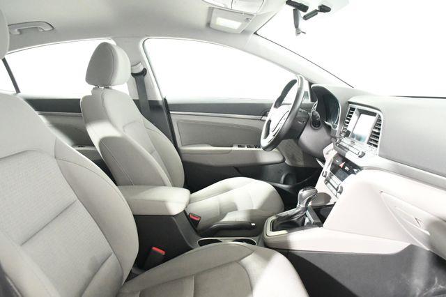 2017 Hyundai Elantra SE w/ Tech photo