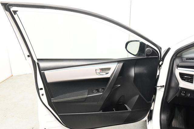 2014 Toyota Corolla L photo