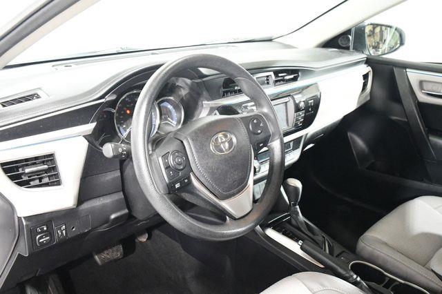 2014 Toyota Corolla L photo