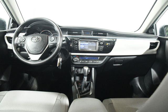 2014 Toyota Corolla L photo