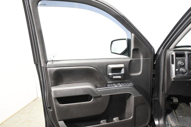 2016 Chevrolet Silverado 1500 LT w/ Navigation photo