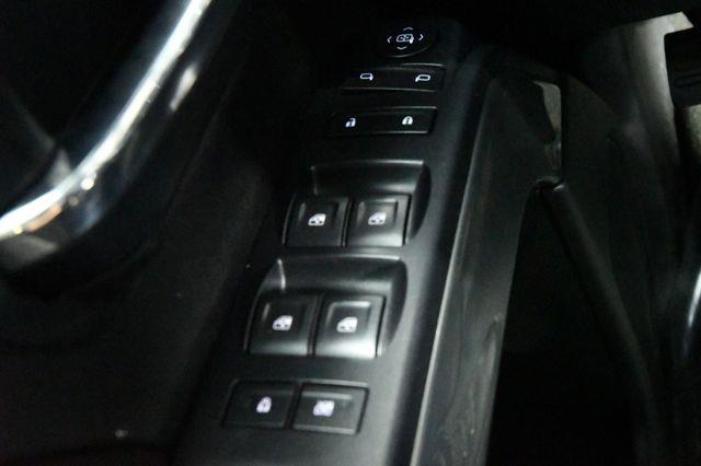2016 Chevrolet Silverado 1500 LT w/ Navigation photo