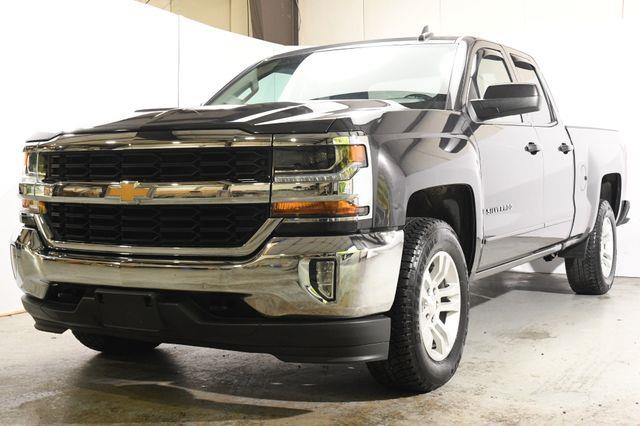 2016 Chevrolet Silverado 1500 LT w/ Navigation photo