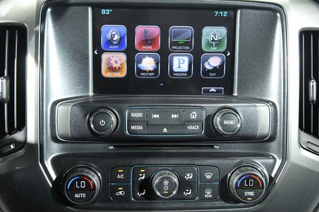 2016 Chevrolet Silverado 1500 LT w/ Navigation photo