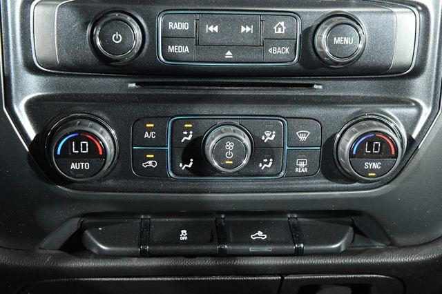 2016 Chevrolet Silverado 1500 LT w/ Navigation photo