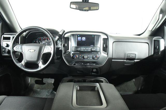 2016 Chevrolet Silverado 1500 LT w/ Navigation photo