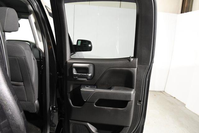 2016 Chevrolet Silverado 1500 LT w/ Navigation photo