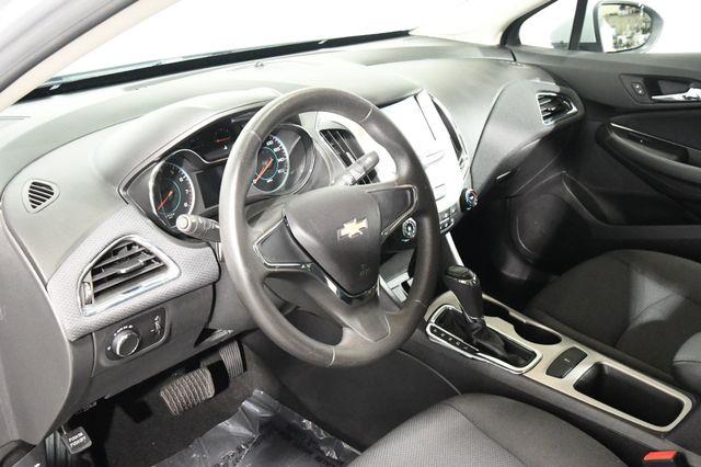 2016 Chevrolet Cruze LT photo