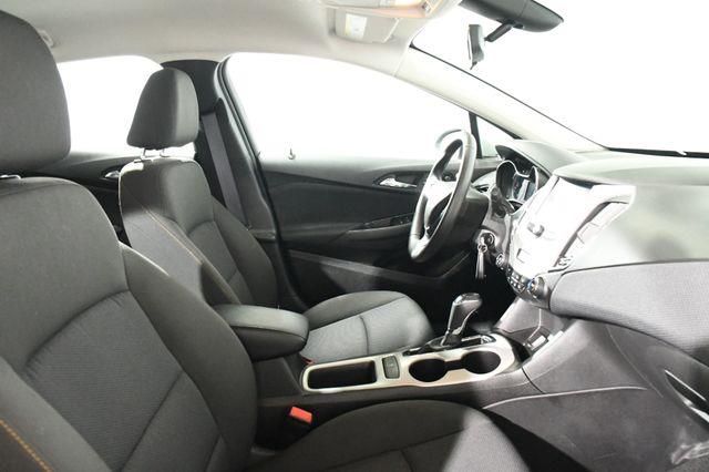 2016 Chevrolet Cruze LT photo