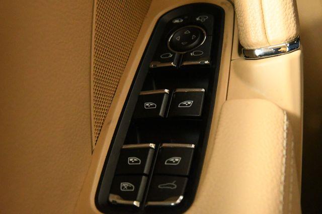 2016 Porsche Cayenne S photo