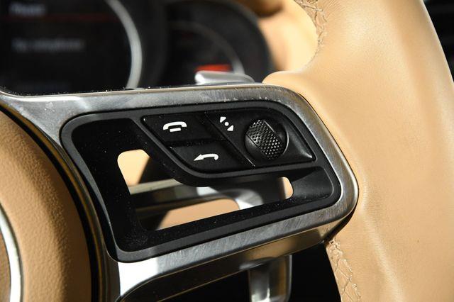 2016 Porsche Cayenne S photo