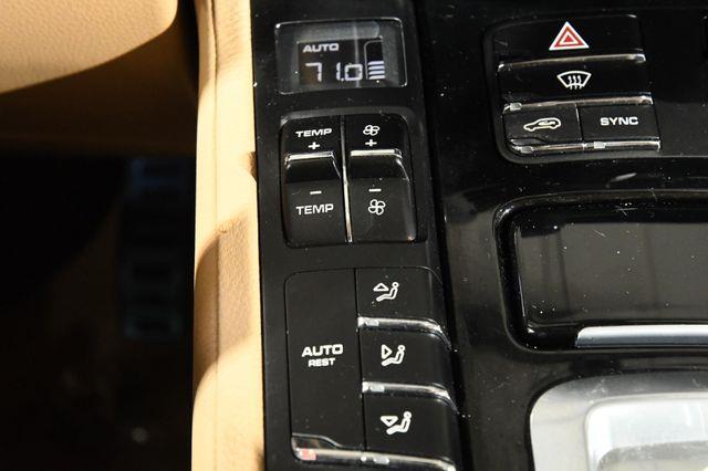 2016 Porsche Cayenne S photo