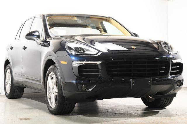 2016 Porsche Cayenne S photo