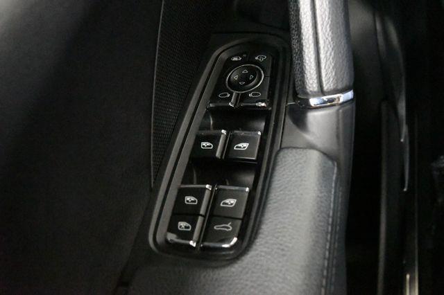 2016 Porsche Cayenne UTILITY photo