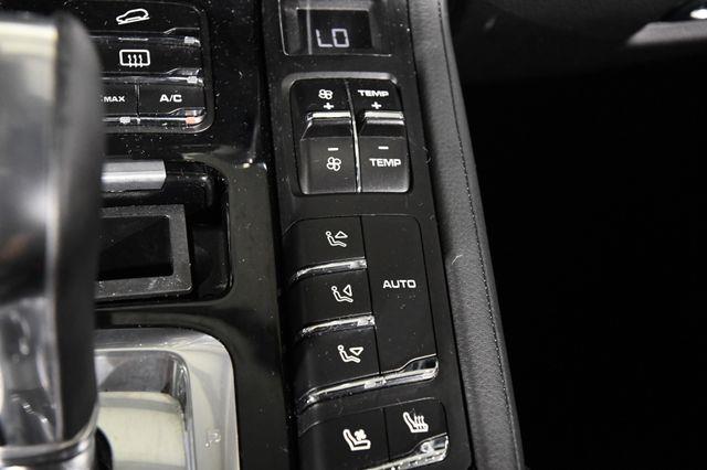 2016 Porsche Cayenne UTILITY photo