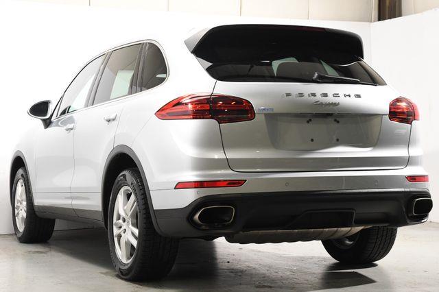2016 Porsche Cayenne UTILITY photo