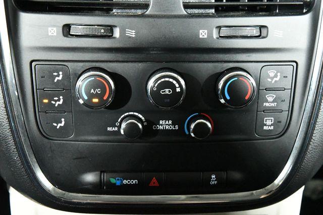 2016 Dodge Grand Caravan SE photo