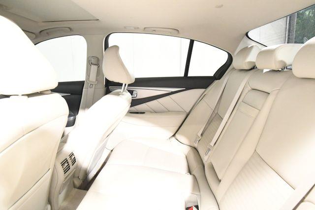 2014 Infiniti Q50 Hybrid Premium photo
