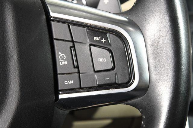 2016 Land Rover Discovery Sport photo
