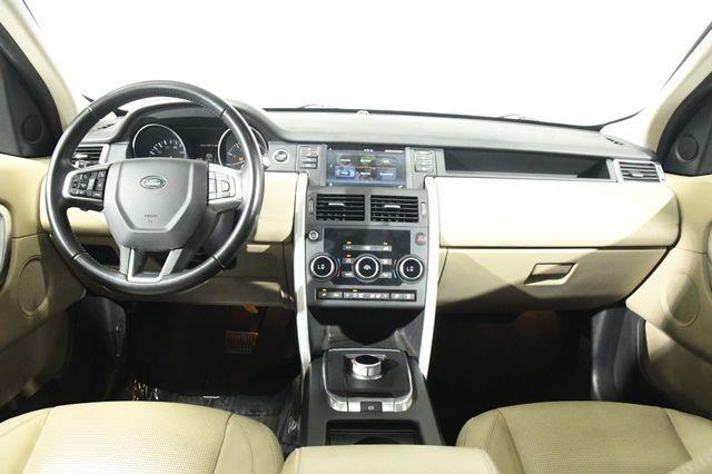 2016 Land Rover Discovery Sport photo