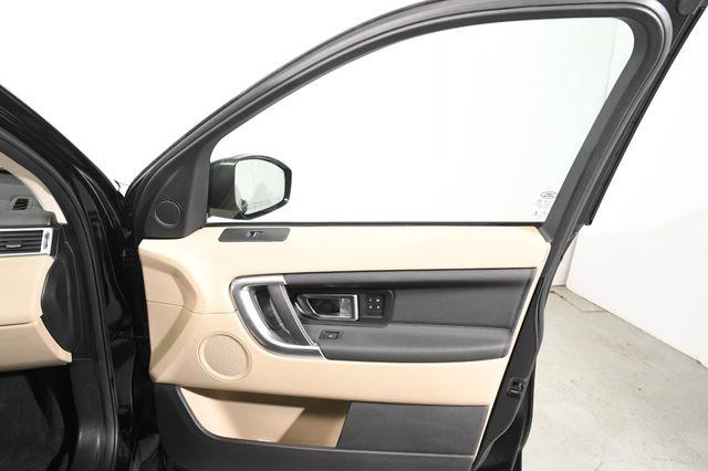 2016 Land Rover Discovery Sport photo