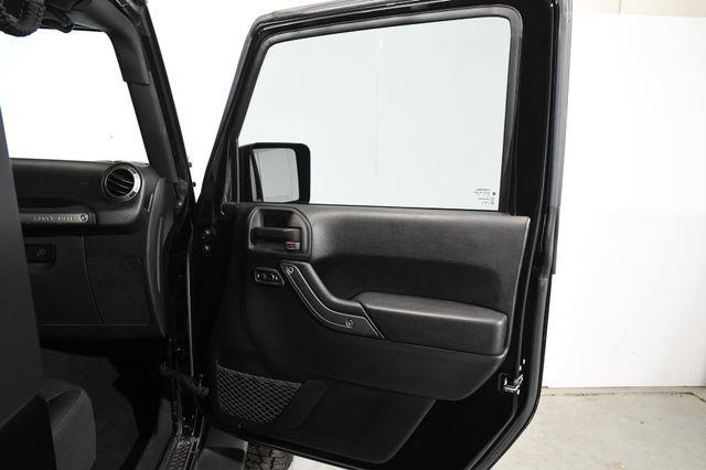 2015 Jeep Wrangler 4WD 2dr Willys Wheeler photo