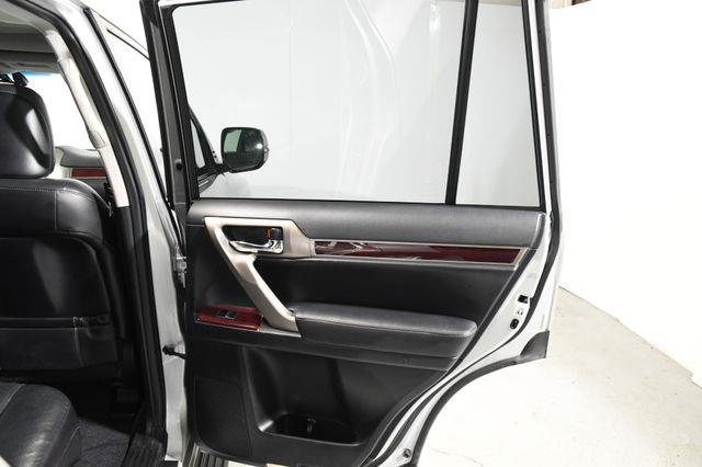 2016 Lexus GX 460 photo