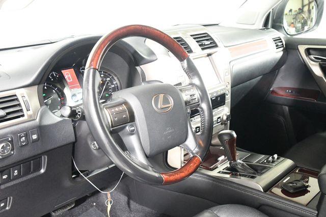 2016 Lexus GX 460 photo