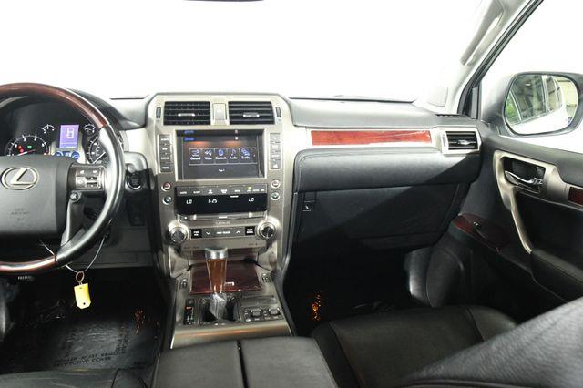 2016 Lexus GX 460 photo