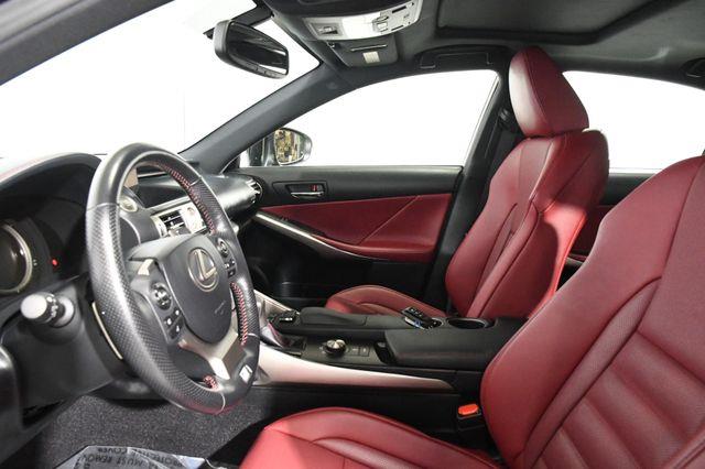 2016 Lexus IS ort photo