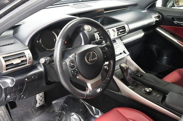 2016 Lexus IS ort photo