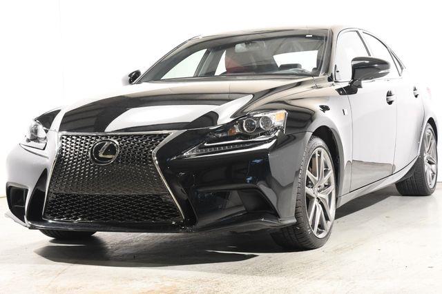 The 2016 Lexus IS ort photos