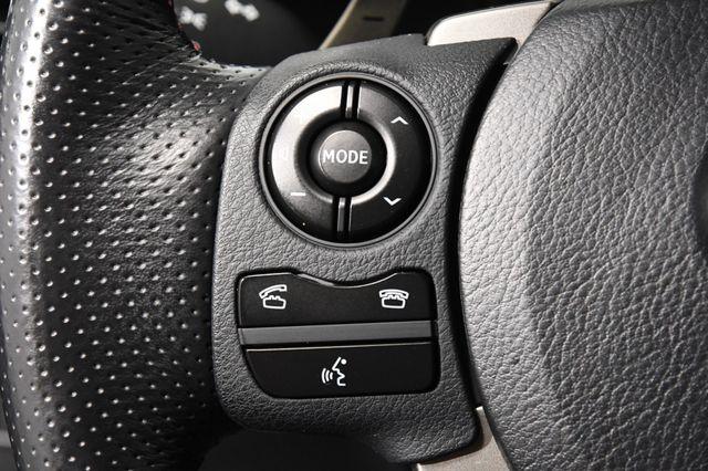 2016 Lexus IS ort photo