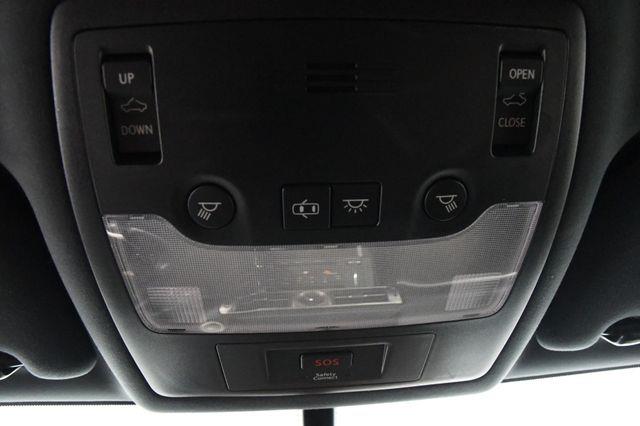 2016 Lexus IS ort photo