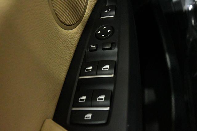 2016 BMW X3 xDrive28i Nav /Sunroof /Heated Seats photo
