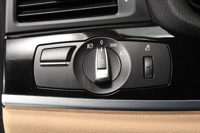 2016 BMW X3 xDrive28i Nav /Sunroof /Heated Seats photo