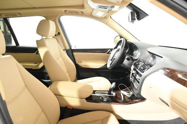 2016 BMW X3 xDrive28i Nav /Sunroof /Heated Seats photo