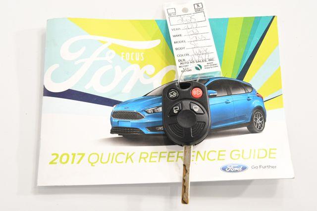 2017 Ford Focus SE photo