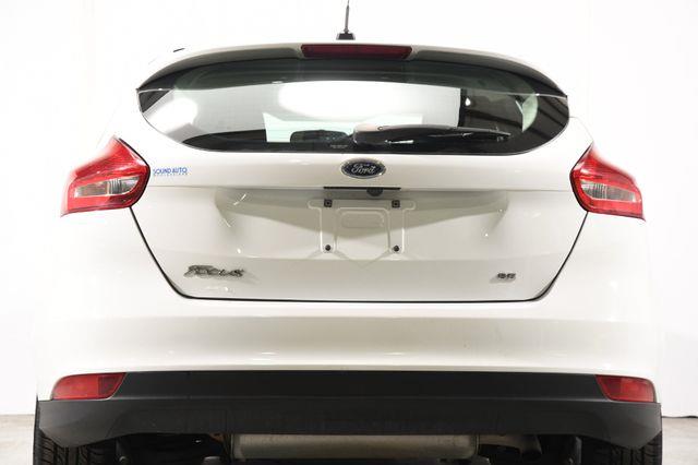 2017 Ford Focus SE photo