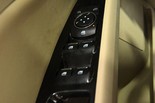 2016 Ford Fusion SE w/Nav/ Tech photo
