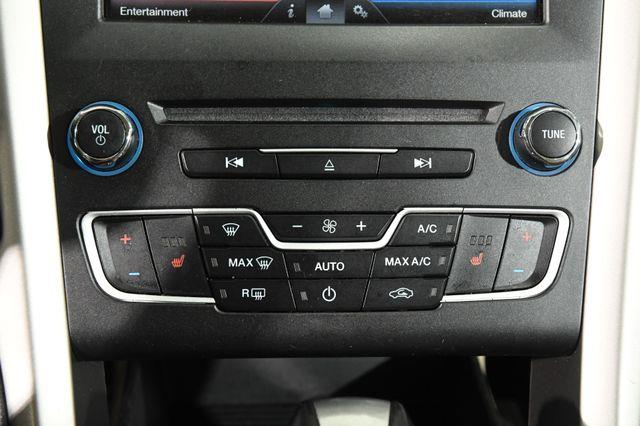 2016 Ford Fusion SE w/Nav/ Tech photo