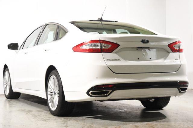 2016 Ford Fusion SE w/Nav/ Tech photo