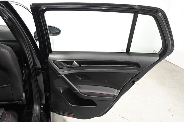 2016 Volkswagen Golf Gti SE photo
